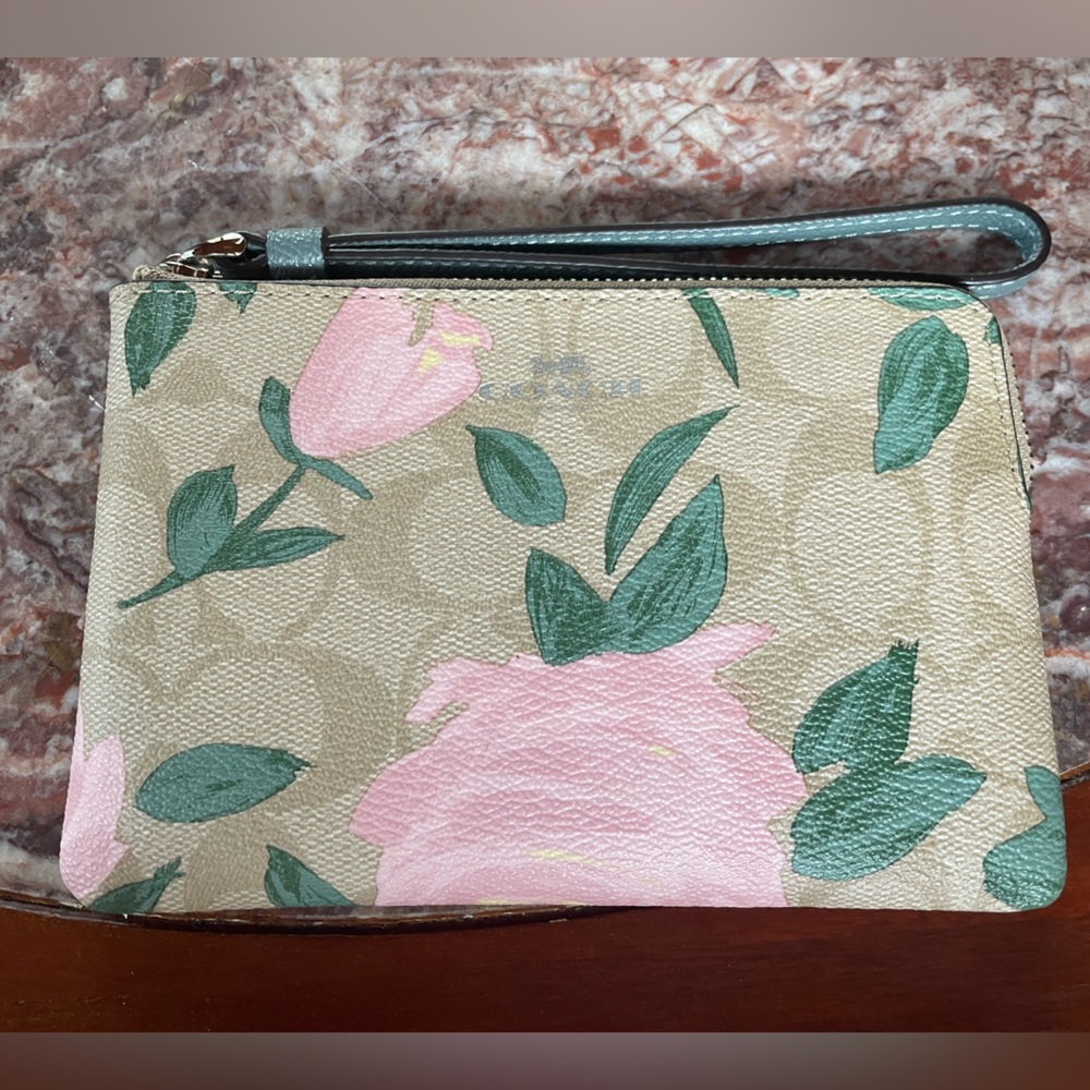 Coach Wristlet - Like New